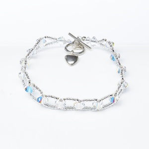 swarovski_and_seed_bead_with_heart_toggle_bracelet